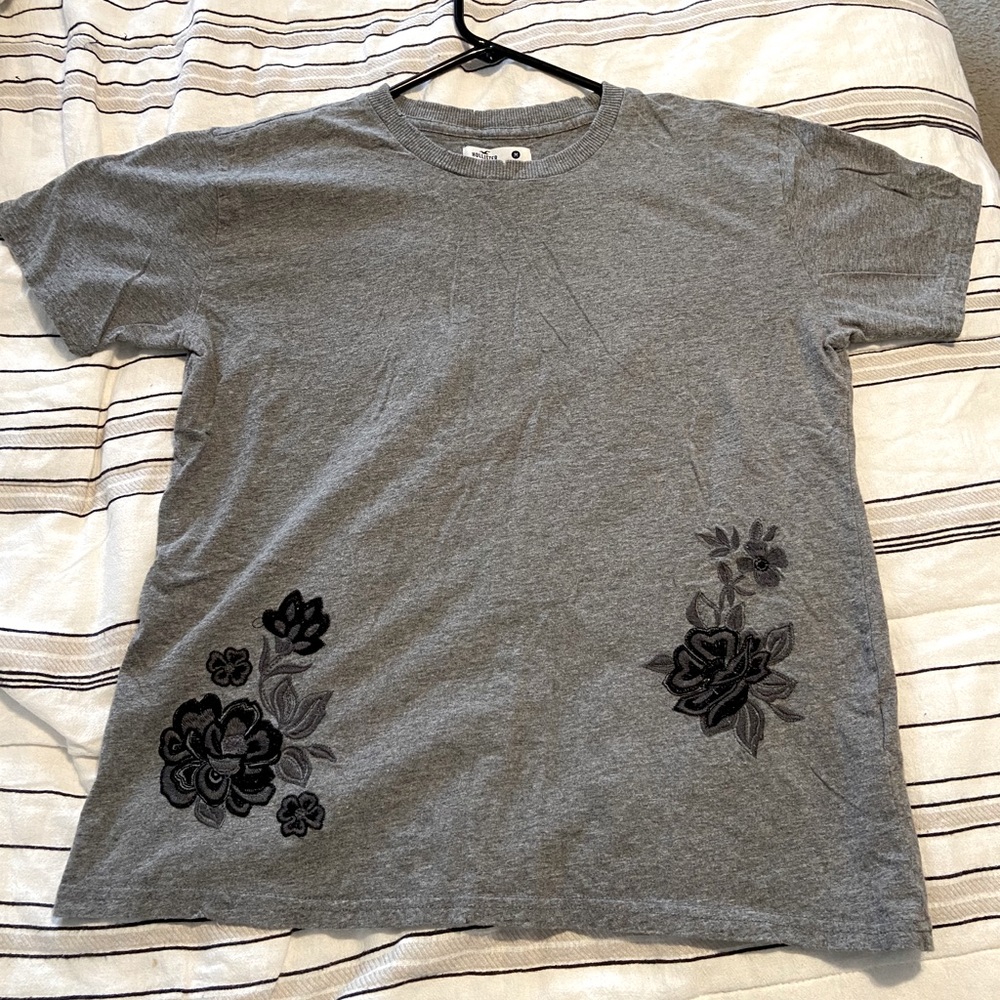 Hollister short sleeve size M
